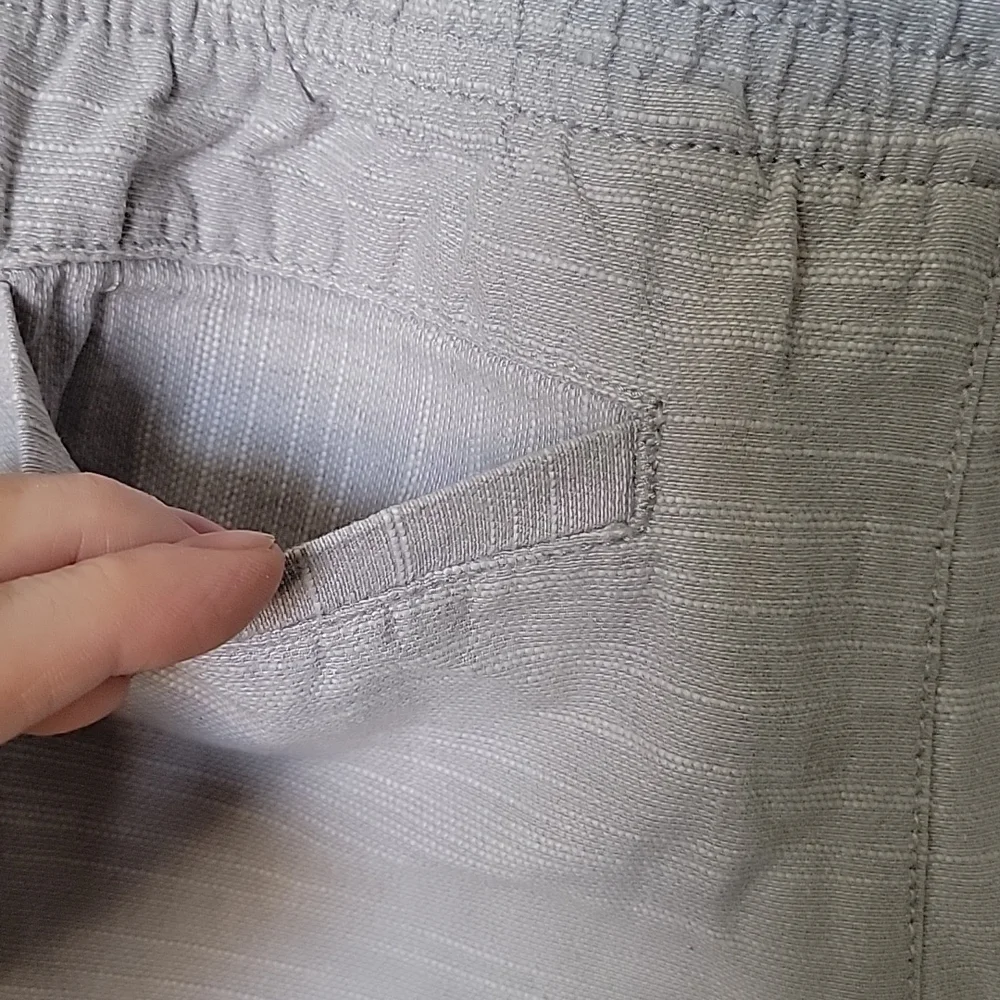 Gymboree size 5 boys gray cargo shorts